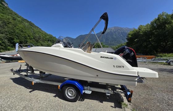 Quicksilver 555 Activ OPEN