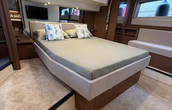Jeanneau PRESTIGE 520 FLY (HARDTOP) 2025