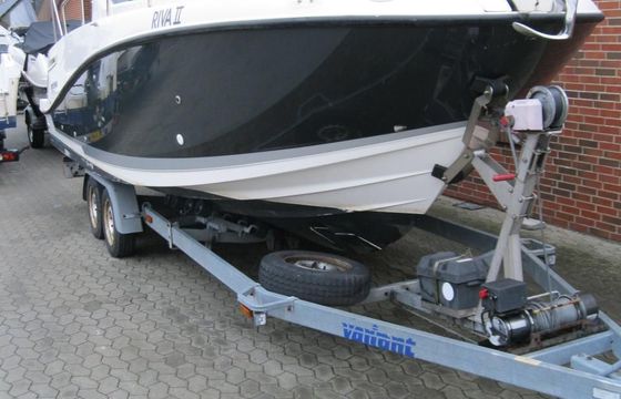 Quicksilver Activ 675 Weekender m/Mercury F150 hk XL