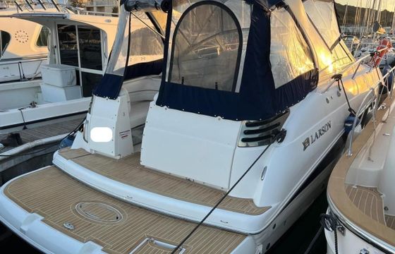 Larson Boats Cabrio 330