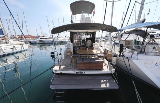 Cobra Futura 40