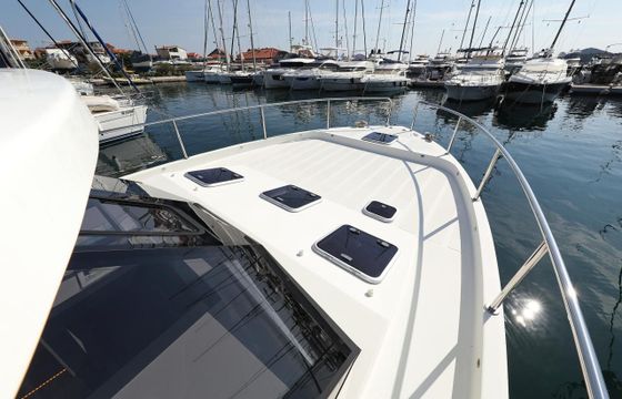Cobra Futura 40