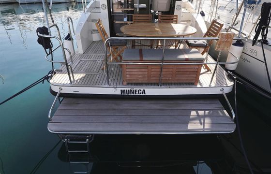 Cobra Futura 40
