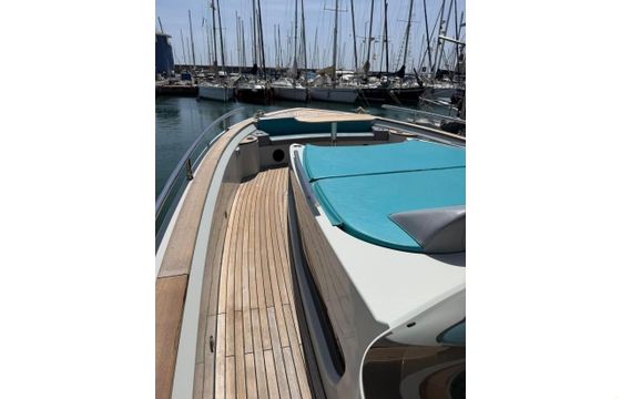 Allure 38