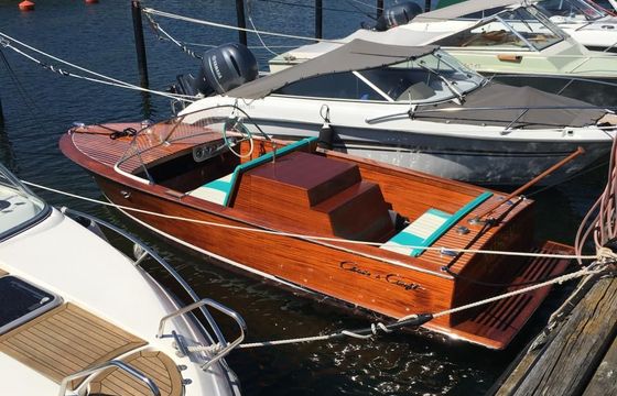 Chris Craft Ski Boat