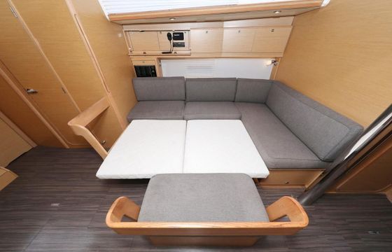 Dufour 430 GL
