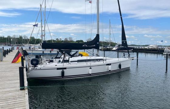 Arcona 385
