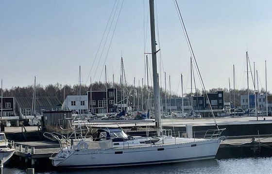 Beneteau Oceanis 390