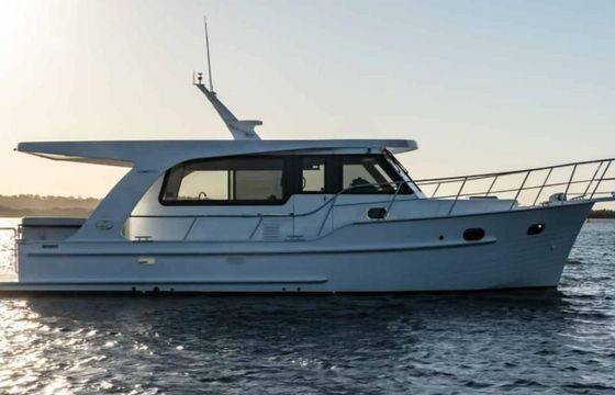 Integrity Trawlers 380Sedan
