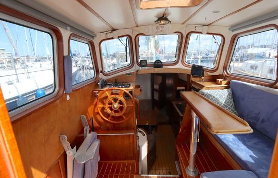 Koopmans 33 Deck Salon