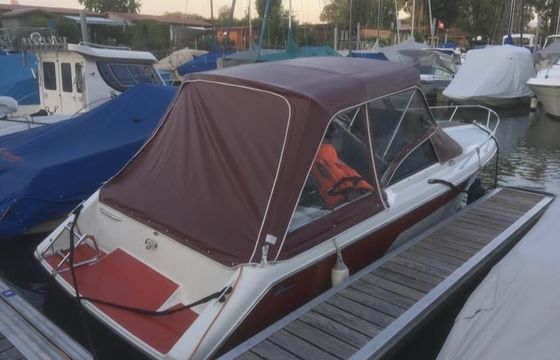 MerCruiser Lambro Astron 680