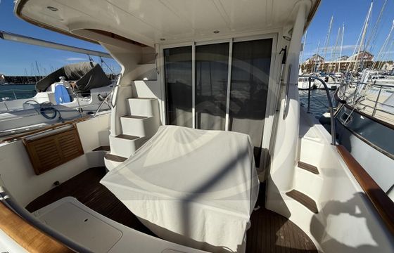 Prestige 36