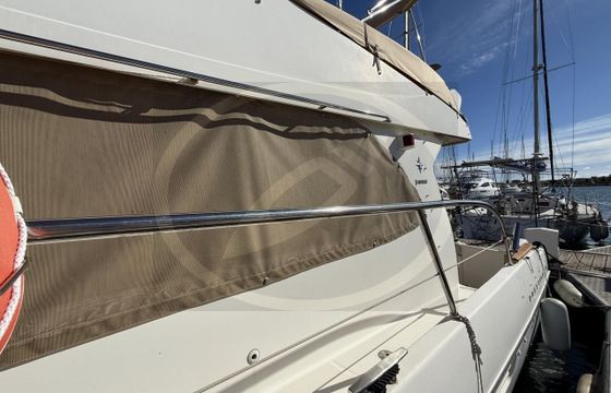 Prestige 36