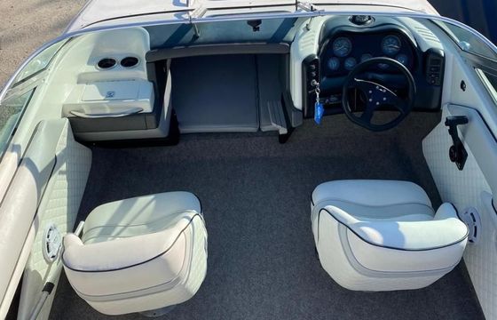 Sea Ray 200 SR