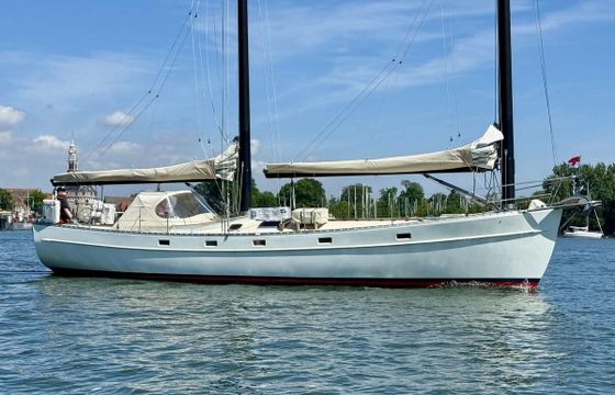 Freedom 44
