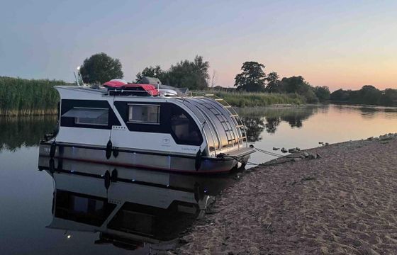 Caravanboat DepartureOne M