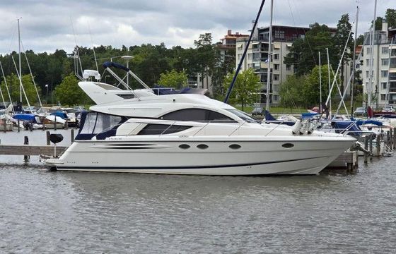Fairline Phantom 43 Fly