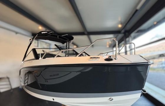 Quicksilver 675 Bowrider