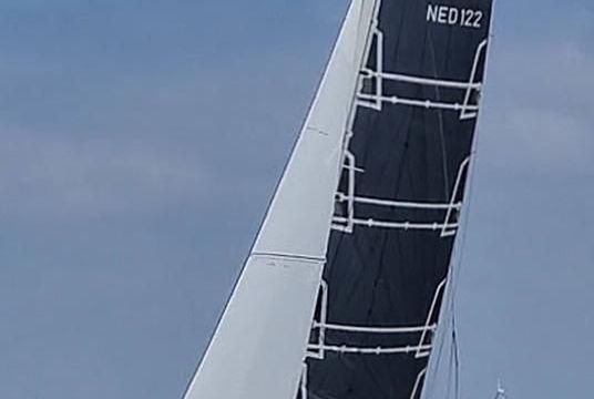 Farrier F32R-S folding trimaran