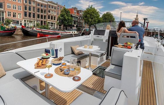 Delphia 10 Lounge Electric DEMO, direct verkrijg