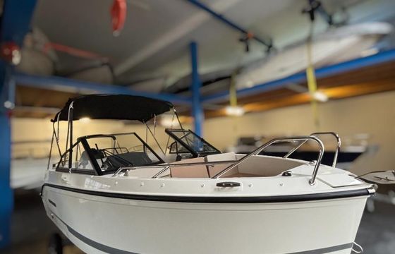 Quicksilver 555 Bowrider