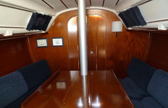 Beneteau First 310