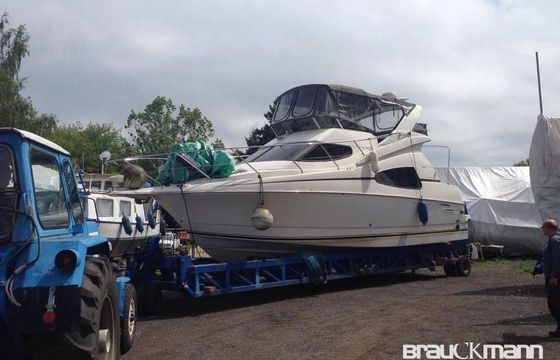 Silverton Marine 330 Sport Bridge