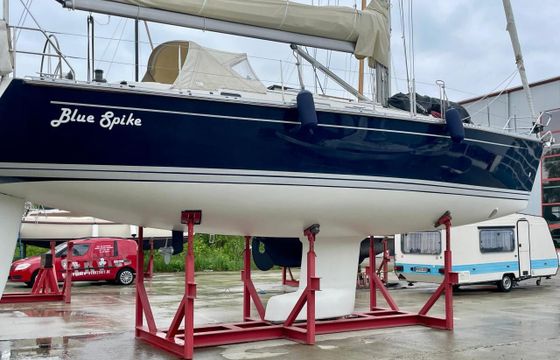 Hanse 411