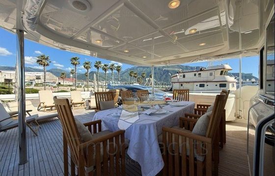Custom Line Navetta 30