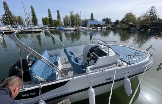 Coaster 640 Sundeck