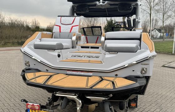 Nautique PARAGON 23