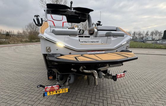 Nautique PARAGON 23