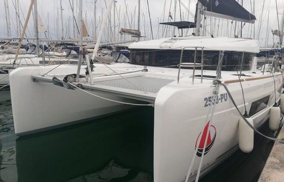 Groupe Beneteau Lagoon 40