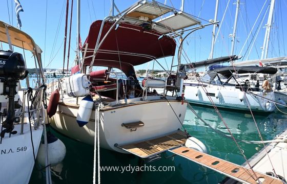 Island Packet 38