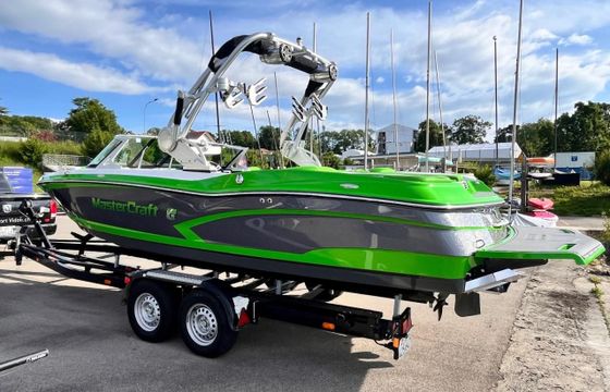MasterCraft X-30