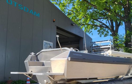 AluShip 550 Tyfoon