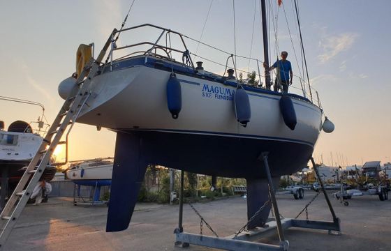 Opus / Pedersen & Thuesen Helmsman Opus 35