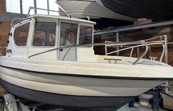 Bella 571 Cabin