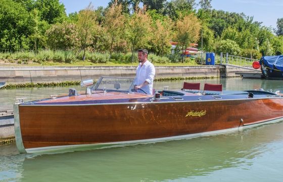 Hacker-Craft Classic Tender