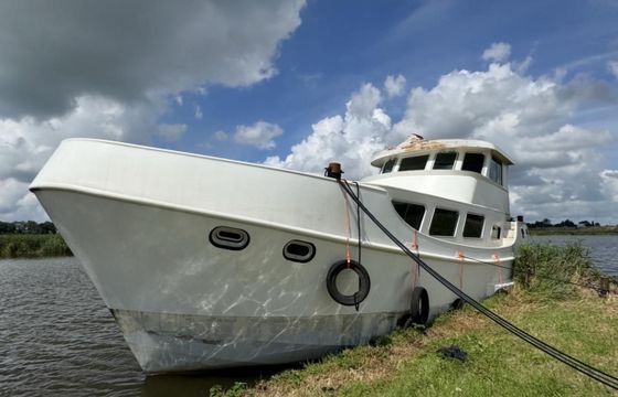 15m Steel Expedition Trawler Project