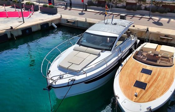 Sealine S 335