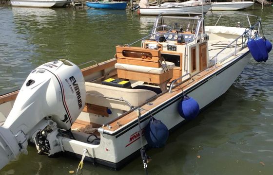 Boston Whaler Outrage 22