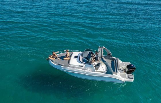 Karel Ionian Sun 680