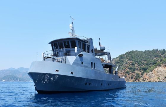 Tansu Custom Steel Trawler