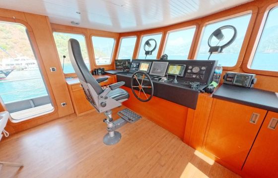 Tansu Custom Steel Trawler