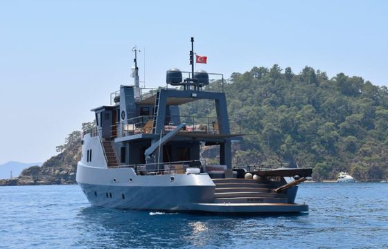 Tansu Custom Steel Trawler