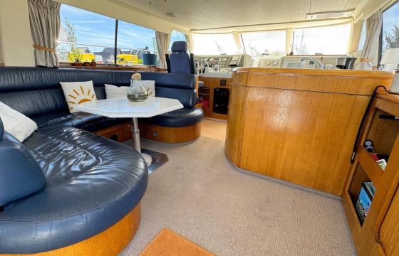 Whitewater Wolfe 46 Flybridge