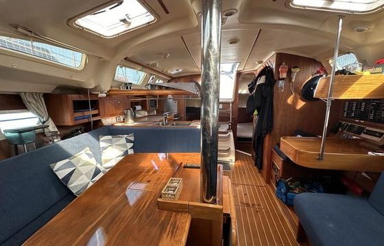 Hunter 410
