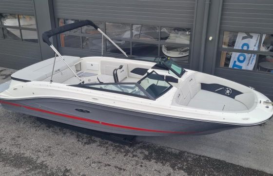Sea Ray SPX 230 Ltd. Edition