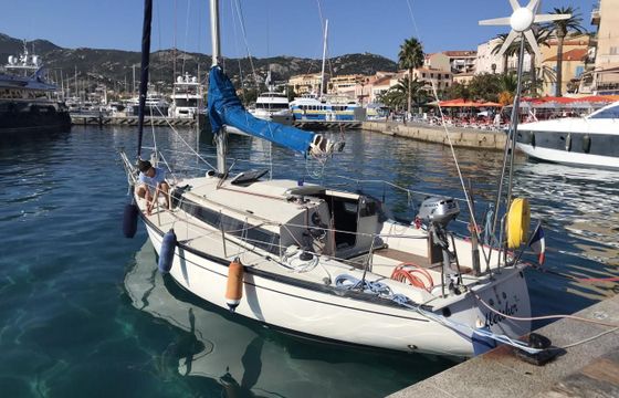 Dufour 3800